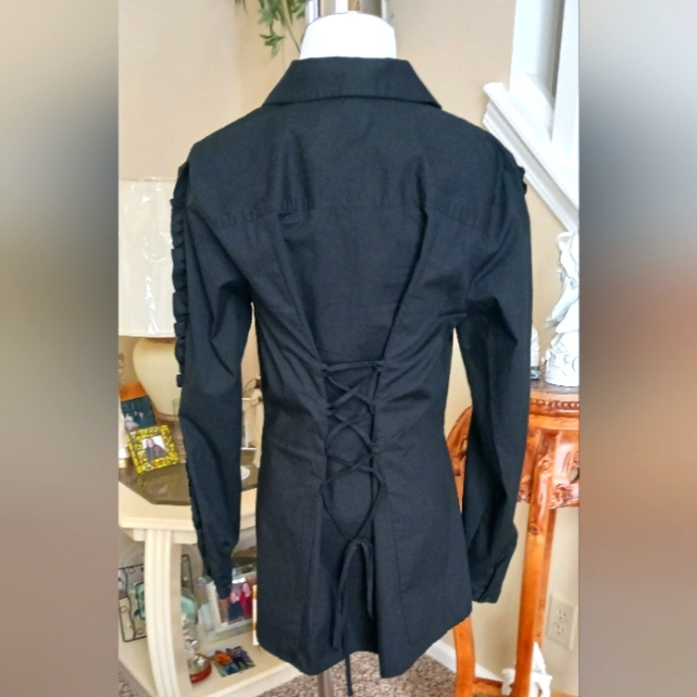 INC International Concepts Coreseted Back and Ruffles on Sleeves EUC  L BLK